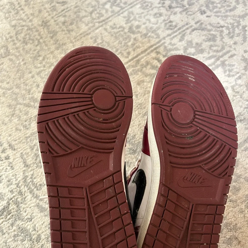 Jordan lows - Picture 5 of 5
